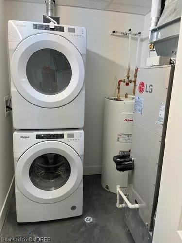 511-103 Roger Street, Waterloo, ON - Indoor Photo Showing Laundry Room