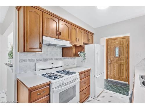 47 Endfield Avenue, Hamilton, ON - Indoor Photo Showing Kitchen