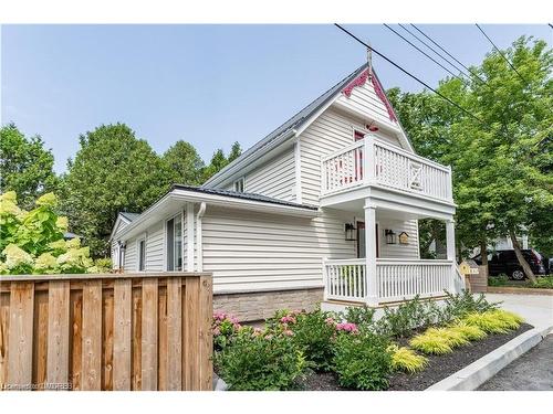 4 6Th Street, Grimsby, ON - Outdoor With Deck Patio Veranda