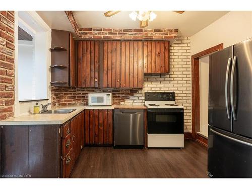 83 Breadalbane Street, Hamilton, ON - Indoor Photo Showing Kitchen