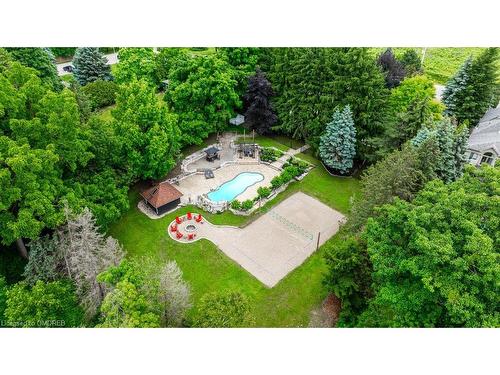 398 Winston Churchill Boulevard, Oakville, ON - Outdoor With In Ground Pool