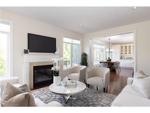 2135 Bingley Crescent, Oakville, ON - Indoor Photo Showing Living Room With Fireplace