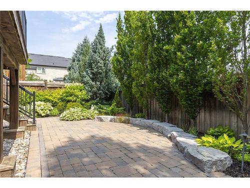 2135 Bingley Crescent, Oakville, ON - Outdoor