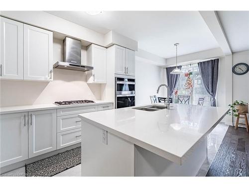 89 Gloria Street E, Kitchener, ON - Indoor Photo Showing Kitchen With Double Sink With Upgraded Kitchen