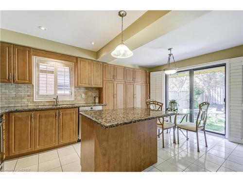 5348 Westhampton Road, Mississauga, ON - Indoor Photo Showing Living Room With Fireplace