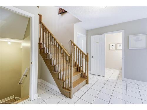 5348 Westhampton Road, Mississauga, ON - Indoor Photo Showing Kitchen With Double Sink