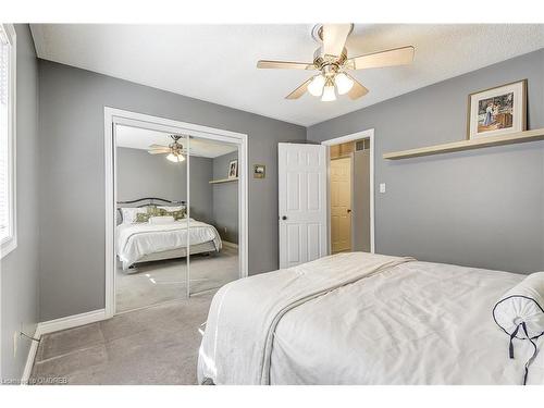 5348 Westhampton Road, Mississauga, ON - Indoor Photo Showing Bedroom