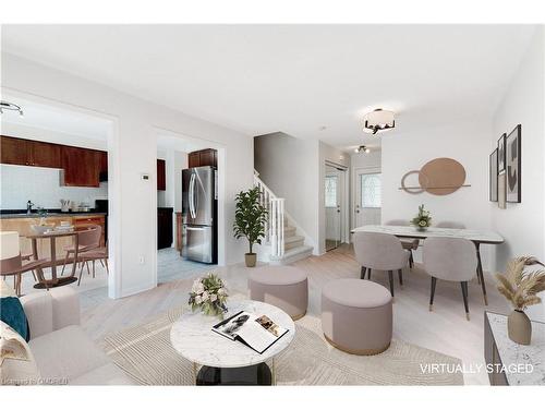 2389 Baintree Crescent, Oakville, ON - Indoor Photo Showing Living Room