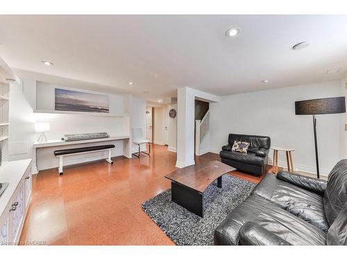 27 Woodlawn Avenue, Mississauga, ON - Indoor Photo Showing Living Room With Fireplace