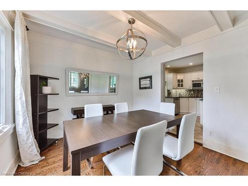 27 Woodlawn Avenue, Mississauga, ON - Indoor Photo Showing Dining Room