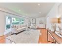 4456 Hawthorne Drive, Burlington, ON  - Indoor Photo Showing Living Room 