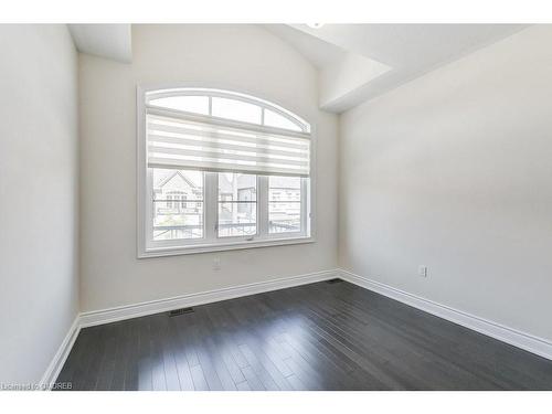 38 Marvin Avenue, Oakville, ON - Indoor Photo Showing Other Room