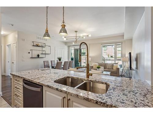 212-2375 Bronte Road, Oakville, ON - Indoor Photo Showing Kitchen With Double Sink With Upgraded Kitchen