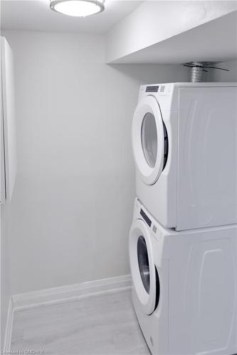 Basement-390 East 22Nd Street, Hamilton, ON - Indoor Photo Showing Laundry Room