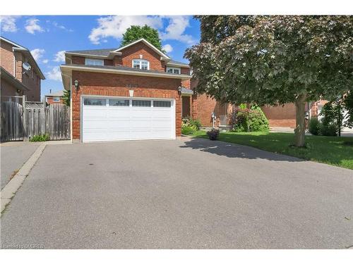 4489 Stonemill Court, Mississauga, ON - Outdoor