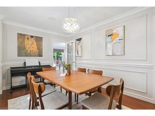 4489 Stonemill Court, Mississauga, ON - Indoor Photo Showing Dining Room