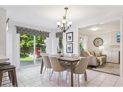 4489 Stonemill Court, Mississauga, ON - Indoor Photo Showing Dining Room