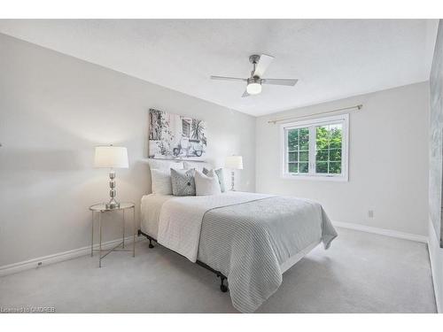 4489 Stonemill Court, Mississauga, ON - Indoor Photo Showing Bedroom