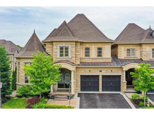 2447 Chateau Common, Oakville, ON - Outdoor With Facade