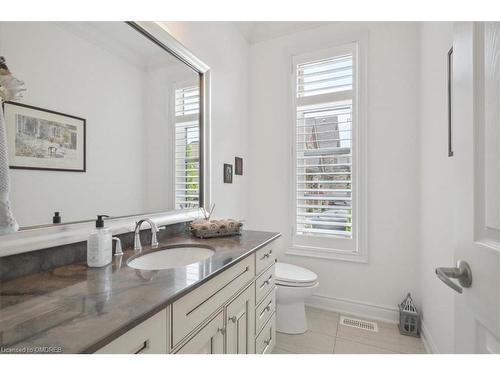 2447 Chateau Common, Oakville, ON - Indoor Photo Showing Bathroom