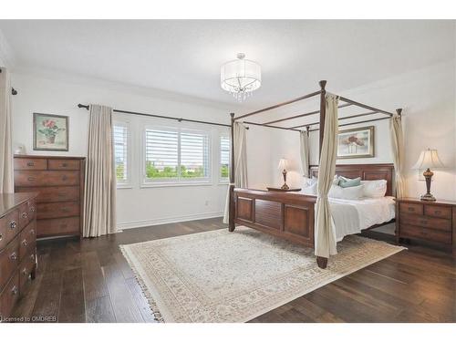 2447 Chateau Common, Oakville, ON - Indoor Photo Showing Bedroom