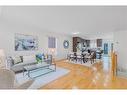 21 Logan Court, Barrie, ON  - Indoor Photo Showing Living Room 