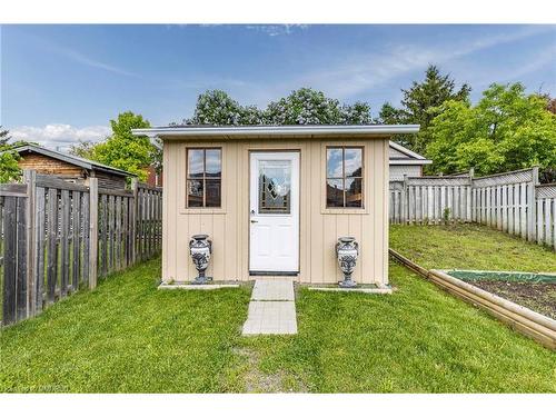 21 Logan Court, Barrie, ON - Outdoor