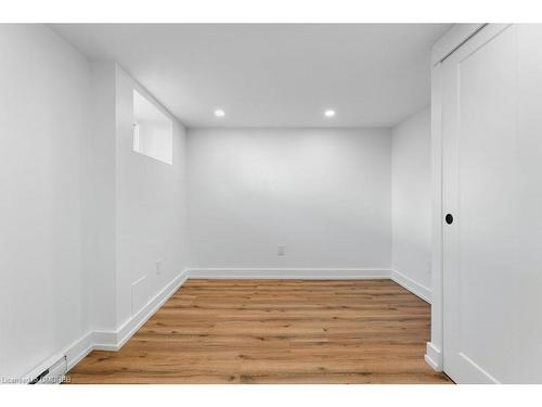 483 Holtby Avenue, Burlington, ON - Indoor Photo Showing Other Room