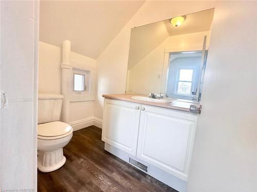 46 Concord Avenue, St. Catharines, ON - Indoor Photo Showing Bathroom