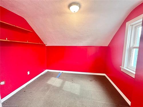 46 Concord Avenue, St. Catharines, ON - Indoor Photo Showing Other Room