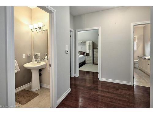 38 Maple Drive, Wasaga Beach, ON - Indoor Photo Showing Bathroom