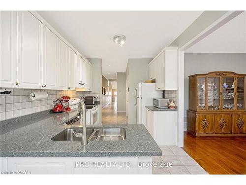 8 Meadowlark Drive, Georgetown, ON - Indoor Photo Showing Kitchen With Double Sink