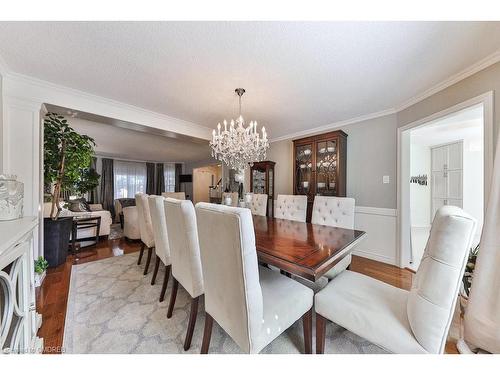 184 Warner Drive, Oakville, ON - Indoor Photo Showing Dining Room