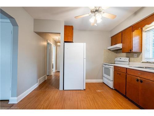 1185 Sylva Road, Mississauga, ON - Indoor Photo Showing Kitchen With Double Sink