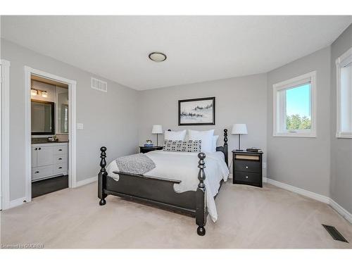 2059 White Dove Circle, Oakville, ON - Indoor Photo Showing Bedroom