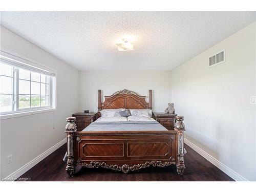 3541 Jorie Crescent, Mississauga, ON - Indoor Photo Showing Bedroom