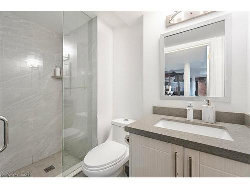 3541 Jorie Crescent, Mississauga, ON - Indoor Photo Showing Bathroom