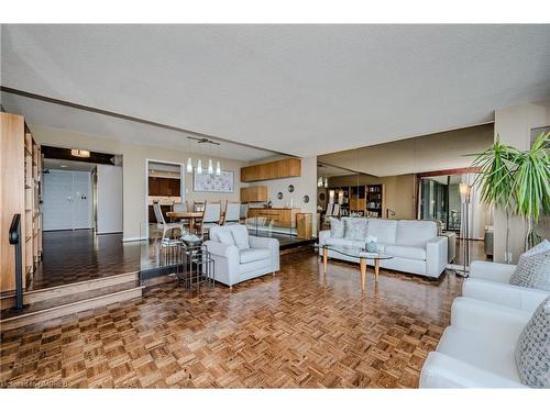 1905-2170 Marine Drive, Oakville, ON - Indoor Photo Showing Living Room