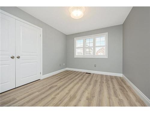 567 Sanderson Crescent, Milton, ON - Indoor Photo Showing Other Room