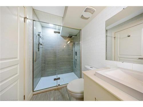 567 Sanderson Crescent, Milton, ON - Indoor Photo Showing Bathroom