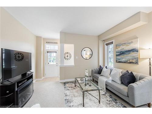 46 Hugill Way, Waterdown, ON - Indoor Photo Showing Living Room