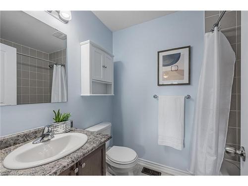 46 Hugill Way, Waterdown, ON - Indoor Photo Showing Bathroom