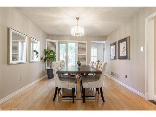 3175 Thorncrest Drive, Mississauga, ON - Indoor Photo Showing Dining Room