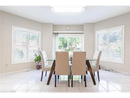 3175 Thorncrest Drive, Mississauga, ON - Indoor Photo Showing Dining Room