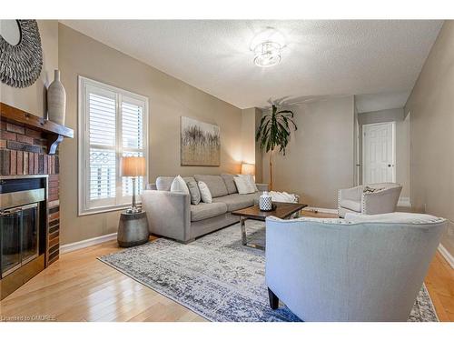 3175 Thorncrest Drive, Mississauga, ON - Indoor Photo Showing Living Room With Fireplace