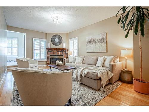 3175 Thorncrest Drive, Mississauga, ON - Indoor Photo Showing Living Room With Fireplace