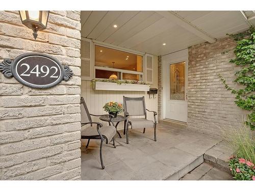 2492 Woburn Crescent, Oakville, ON - Outdoor