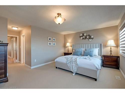 2433 Presquile Drive, Oakville, ON - Indoor Photo Showing Bedroom