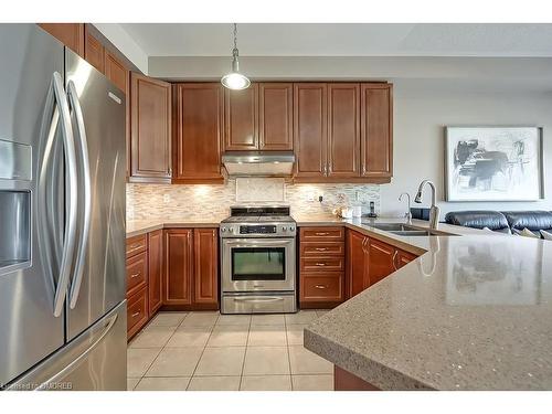 2433 Presquile Drive, Oakville, ON - Indoor Photo Showing Kitchen With Stainless Steel Kitchen With Double Sink