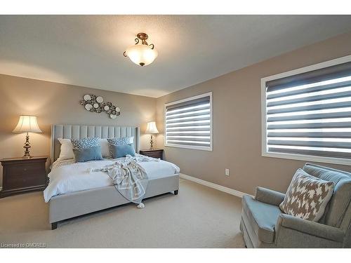 2433 Presquile Drive, Oakville, ON - Indoor Photo Showing Bedroom